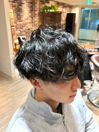 ショート 艶髪／透け感カラー ／ＲＹＯのヘアスタイル