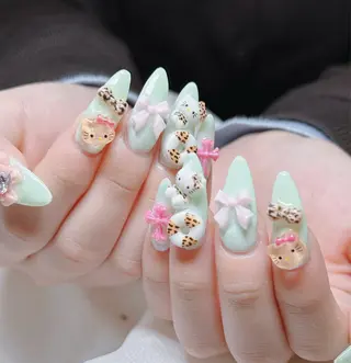 ネイル コウ ヨウのネイルデザイン