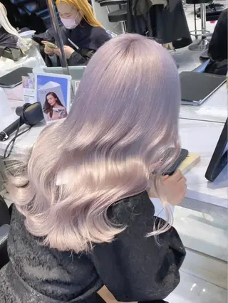セミロング カラー パーマ ヘアアレンジ メンズ キッズ ネイル マツエク・マツパ アイブロウ ハイトーンNo.1 👩🏼NaGiSaのヘアスタイル