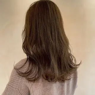 セミロング 川原田麻衣【薬院/平 尾/高宮】透明感🫧のヘアスタイル