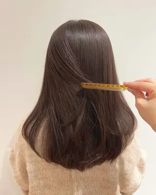 セミロング 美顔形成｜レイヤー ｜青山のヘアスタイル