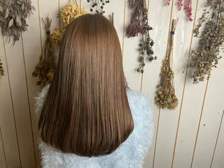 セミロング カラー LILIS hair designのヘアスタイル