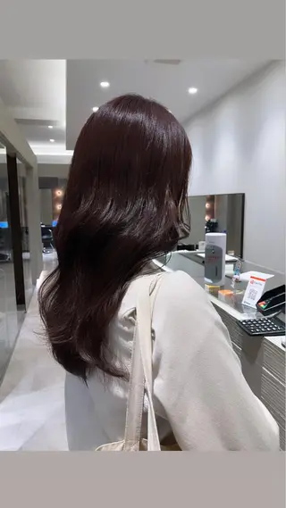 ロング カラー サキ🤍ハイトーン 🩰くびれ巻きヘアのヘアスタイル