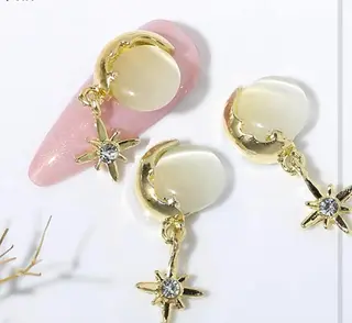 ネイル はぴねす所属・横浜 美夢のネイルデザイン