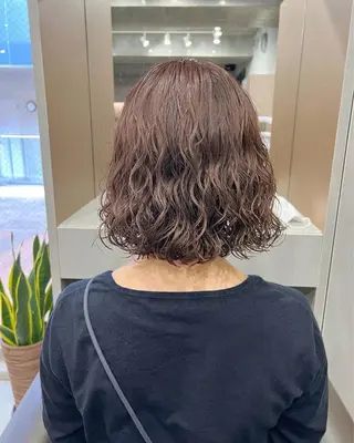 ミディアム カラー パーマ ヒナ/酸性ストレート ・艶カラー🌿のヘアスタイル