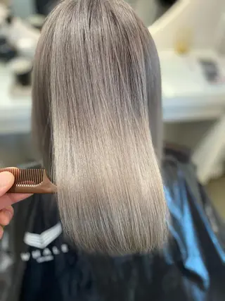 ショート WHALE hair × beautyのヘアスタイル