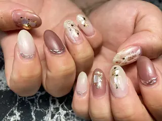 ミディアム ネイル ✴︎ Delightのネイルデザイン