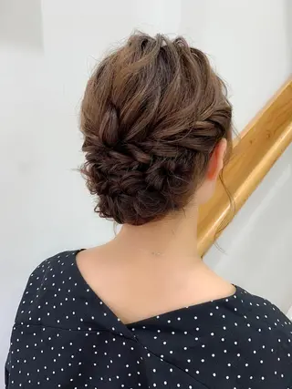 セミロング ヘアアレンジ ヘアアレンジ にいた　かづしげのヘアスタイル