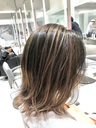 ショート カラー 加藤 憂のヘアスタイル