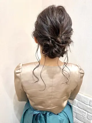 セミロング ヘアアレンジ きむえり/髪質改善 /うねり広がり改善のヘアスタイル