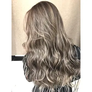 ロング カラー ネイル マツエク・マツパ 井上 一平のヘアスタイル