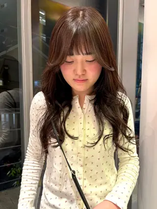 ロング カラー 近藤 奏音のヘアスタイル