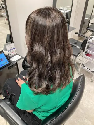 セミロング カラー スキバサミを使わない カット🌼唯🌼のヘアスタイル