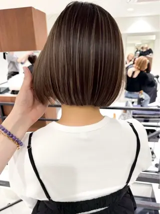ショート カラー 大塚 加奈恵のヘアスタイル