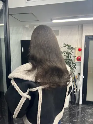 ロング ヘアアレンジ yuu ハイトーン/ブロンドのヘアスタイル