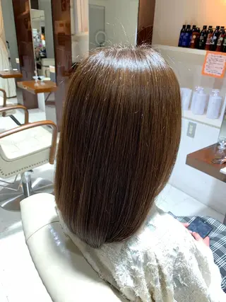 ミディアム カラー 黒田 優衣のヘアスタイル