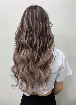 ミディアム 京都最安価エクステ muuka🦋のヘアスタイル