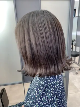 セミロング カラー 【透明感、艶髪】西村 有司のヘアスタイル