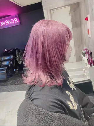 ミディアム カラー ヘアアレンジ 🩶【推しハイトーン 】yuzu🩶のヘアスタイル