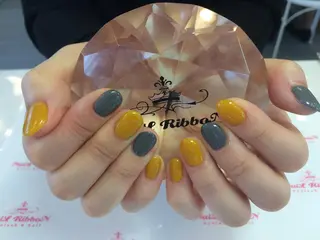 ネイル ネイルリボン 受付スタッフのネイルデザイン