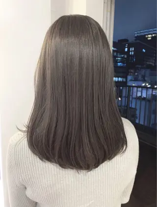 セミロング 縮毛矯正・透明感 カラー💙acoのヘアスタイル