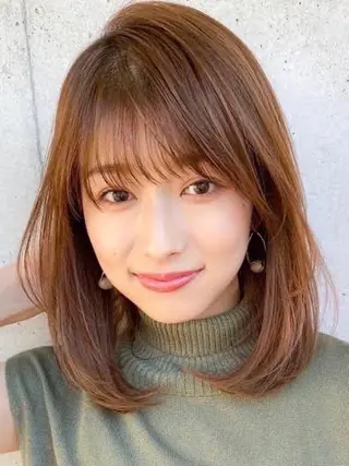 ミディアム ブリーチなし 透明感カラー/艶髪のヘアスタイル