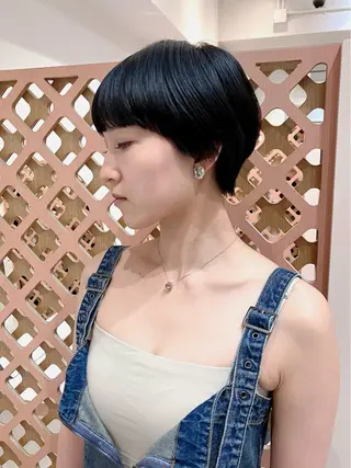 ショート カラー 川間 将彦のヘアスタイル