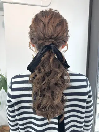 セミロング ハイトーンカラー 🦋yuri🦋のヘアスタイル