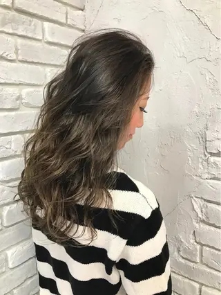 ミディアム セミロング ロング カラー レイヤーカット🪽 MARINA🦩のヘアスタイル
