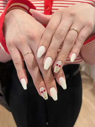 ネイル Bianca 今池　Yamazoeのネイルデザイン