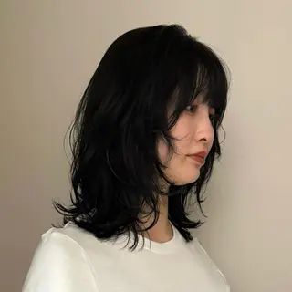 セミロング パーマ maison mile所属・Akari暖色カラー /レイヤーカットのヘアスタイル