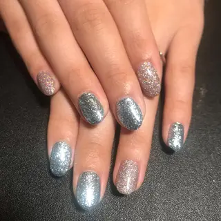 ネイル ECLAT エクラ所属・寺山 千鶴のネイルデザイン