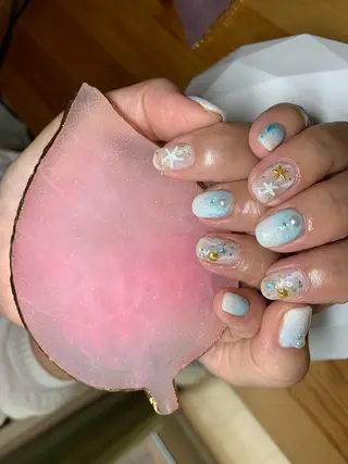 ネイル LAVISH nail salonのネイルデザイン