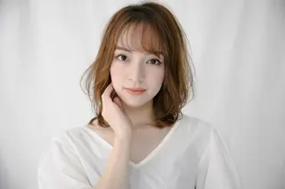 ミディアム Endearing 銀座/レイヤーカットのヘアスタイル