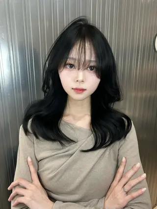 セミロング カラー 🫧ミルクティー ブリーチRIKU🫧のヘアスタイル