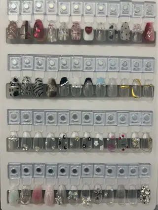 ネイル gerbera roseのネイルデザイン