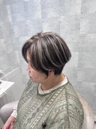 ショート カラー 西山 将太のヘアスタイル