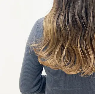 セミロング カラー 🦄インナーカラー 🦄貫井彩花のヘアスタイル