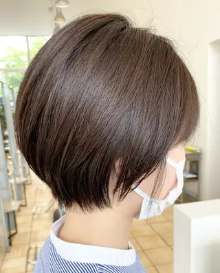 ショート 加藤 由紀のヘアスタイル