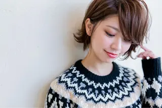 ショート カラー 出村谷 雄太のヘアスタイル