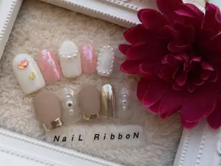 ネイル ネイルリボン 受付スタッフのネイルデザイン