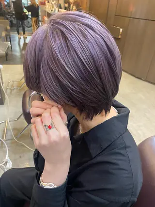 ショート カラー パーマ ヘアアレンジ メンズ キッズ ネイル mana 暖色カラーカットのヘアスタイル