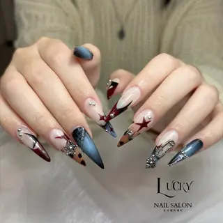 ネイル Lucky Nail Salonのネイルデザイン