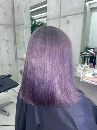 ミディアム カラー 岡留 愛美のヘアスタイル
