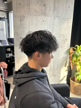 パーマ メンズ _WHITE / KENTOのヘアスタイル