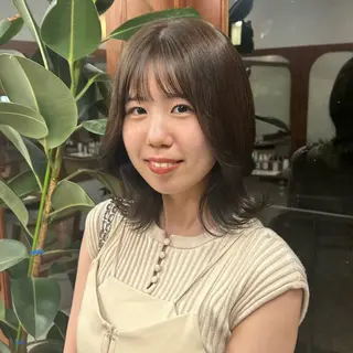 ミディアム カラー MUKU リカのヘアスタイル