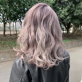 セミロング カラー 吉田裕太/ハイライト ダブルカラーのヘアスタイル