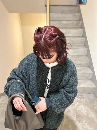 ミディアム カラー 薄暮 マツイ　レンのヘアスタイル