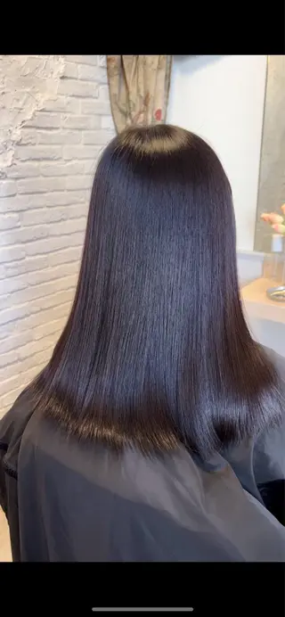 セミロング SHIN/レイヤー カット×クロスパーマのヘアスタイル