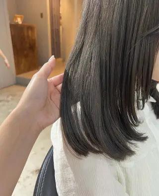 ミディアム カラー akane/ボブ /ブラウンベージュのヘアスタイル